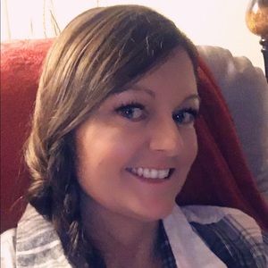 Meet your Posher, Angie